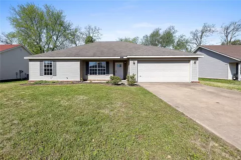 663 Gamble Rd, Centerton, AR 72719