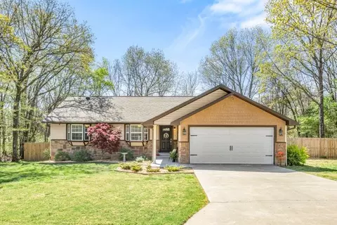3 Scotch Broom Ln, Bella Vista, AR 72715