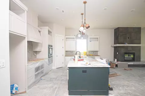 8606 W Thistle Ln, Bentonville, AR 72713 photo 5