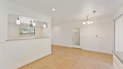 Kitchen - 1910 Dee Ave, Springdale, AR 72762 photo 7 of 8
