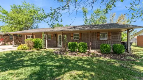 Exterior - 1910 Dee Ave, Springdale, AR 72762 photo 4 of 13