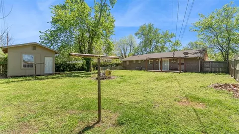 Exterior - 1910 Dee Ave, Springdale, AR 72762 photo 10 of 13