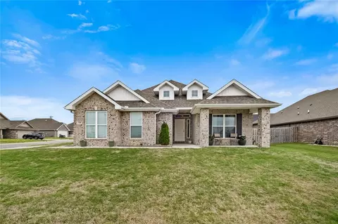 730 Cortland St, Bentonville, AR 72712