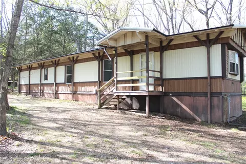 73 Venus Ave, Holiday Island, AR 72631