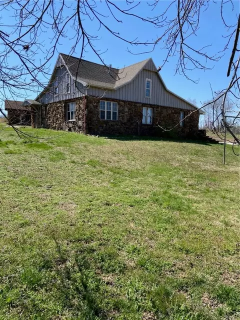 13145 Bolin Rd, Gentry, AR 72734 photo 3