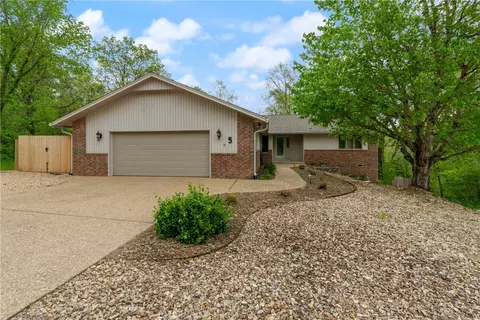 5 Eldridge Ln, Bella Vista, AR 72715