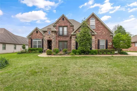 3057 Waterstone Dr, Fayetteville, AR 72764