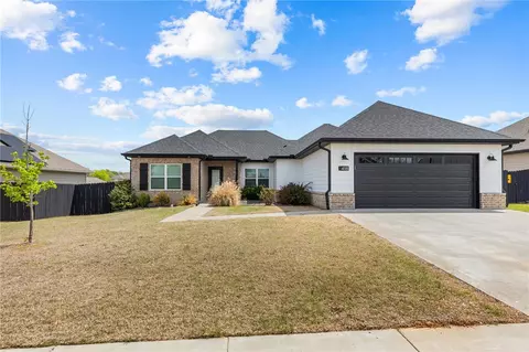 418 N Tacoma St, Farmington, AR 72730
