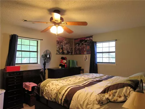 Bedroom - 2004 Cardinal Dr, Springdale, AR 72764 photo 3 of 6