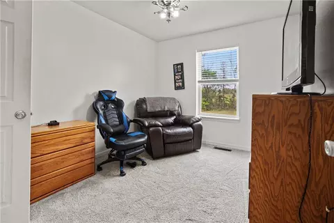 Bedroom - 2402 Witty Ct, Harrison, AR 72601 photo 6 of 6