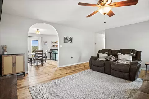 Living - 2402 Witty Ct, Harrison, AR 72601 photo 4 of 4
