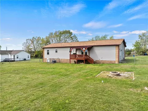 Exterior - 2402 Witty Ct, Harrison, AR 72601 photo 8 of 10
