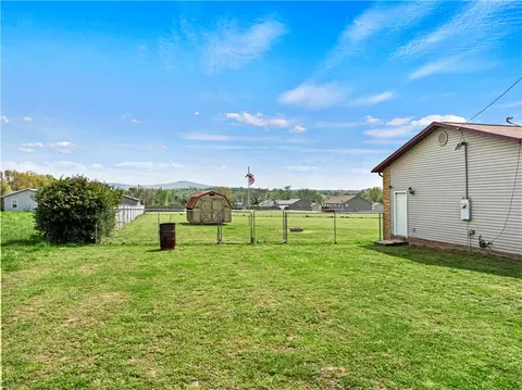 Exterior - 2402 Witty Ct, Harrison, AR 72601 photo 7 of 10