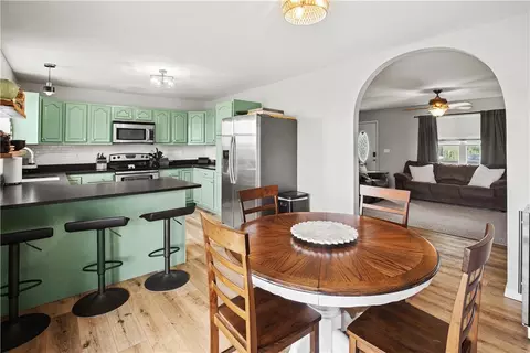 Dining - 2402 Witty Ct, Harrison, AR 72601 photo 2 of 2