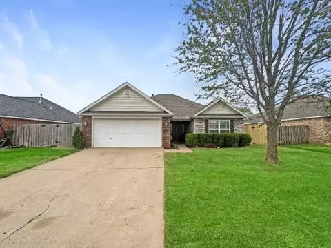 3108 S Arkansas St, Rogers, AR 72758