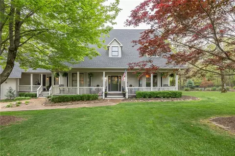 3427 E Canterbury Cir, Fayetteville, AR 72701