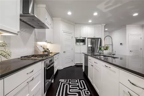 Kitchen - 5212 S Brookhaven St, Rogers, AR 72758 photo 3 of 3