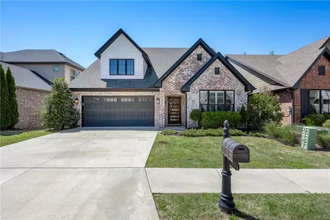 Exterior - 5212 S Brookhaven St, Rogers, AR 72758 photo 2 of 7