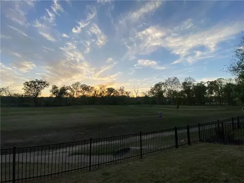 View/Area - 5212 S Brookhaven St, Rogers, AR 72758 photo 3 of 3
