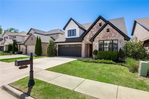 5212 S Brookhaven St, Rogers, AR 72758