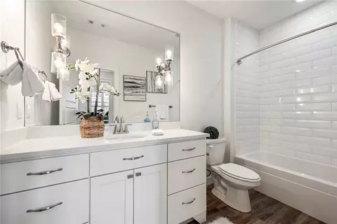 Bath - 5212 S Brookhaven St, Rogers, AR 72758 photo 4 of 7