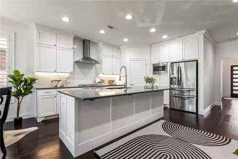 Kitchen - 5212 S Brookhaven St, Rogers, AR 72758 photo 2 of 3
