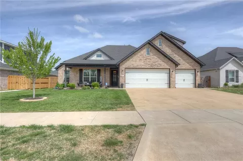 1330 Blue Moon Rd, Centerton, AR 72719