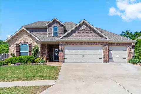 3263 N Raven Ln, Fayetteville, AR 72704