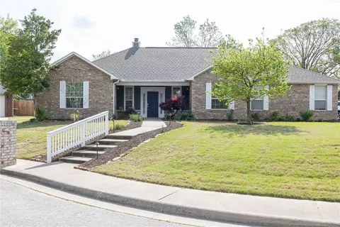 3378 N Greens Ln, Fayetteville, AR 72703
