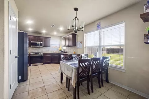 Kitchen - 3891 Deerhurst St, Springdale, AR 72764 photo 3 of 3