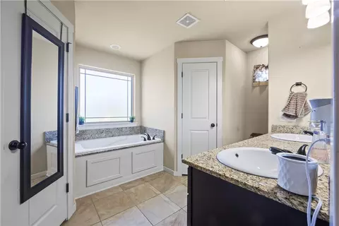 Bath - 3891 Deerhurst St, Springdale, AR 72764 photo 1 of 5