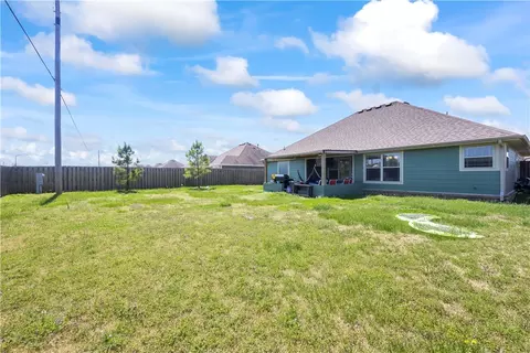 Exterior - 3891 Deerhurst St, Springdale, AR 72764 photo 5 of 9