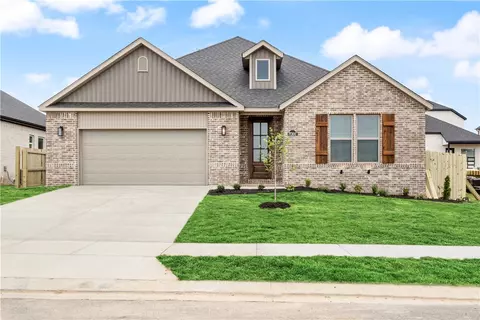 7300 SW Basswood Ave, Bentonville, AR 72712