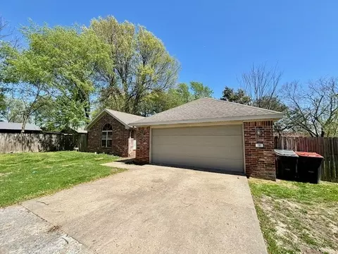 198 Carma Ln, Springdale, AR 72764