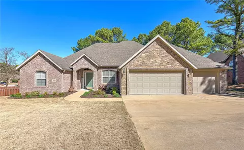 4558 Baywood Ave, Springdale, AR 72762