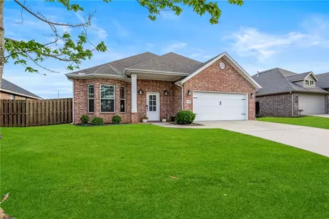 3805 SW Homestead Ave, Bentonville, AR 72712