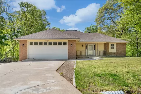 16 Cawston Dr, Bella Vista, AR 72715