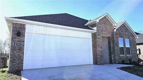 4151 Blossom Ave, Springdale, AR 72764