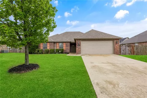 507 Keystone St, Bentonville, AR 72712