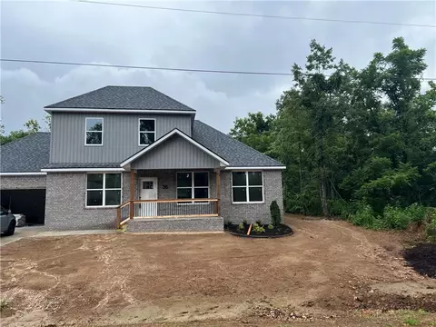 36 Dunipace Dr, Bella Vista, AR 72715