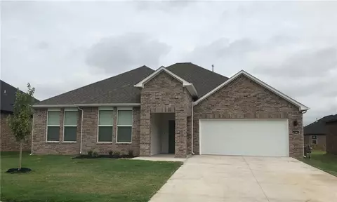 4194 Blossom Ave, Springdale, AR 72764