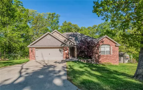 3 Winters Dr, Bella Vista, AR 72714