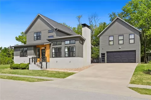 2144 N Libby Ln, Fayetteville, AR 72703