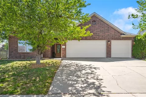 410 Beasley Dr, Centerton, AR 72719