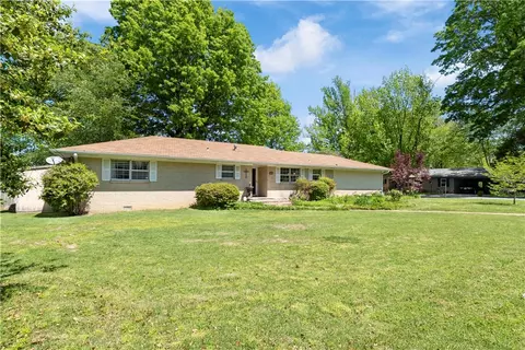 1201 W Cherry St, Rogers, AR 72756