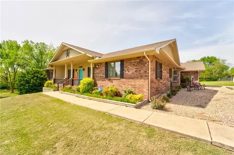 4205 W Garrett Rd, Rogers, AR 72758