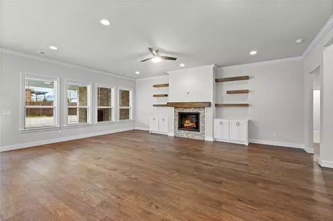 Living - 160 Ambry Loop, Centerton, AR 72719 photo 3 of 3