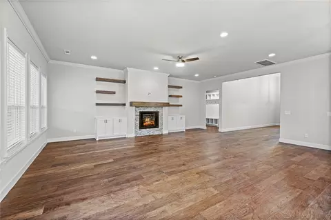 Living - 160 Ambry Loop, Centerton, AR 72719 photo 2 of 3