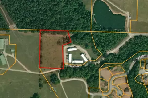 Grant Avenue, Decatur, AR 72722