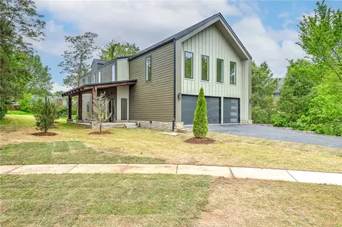 2055 Purva Pl, Fayetteville, AR 72704